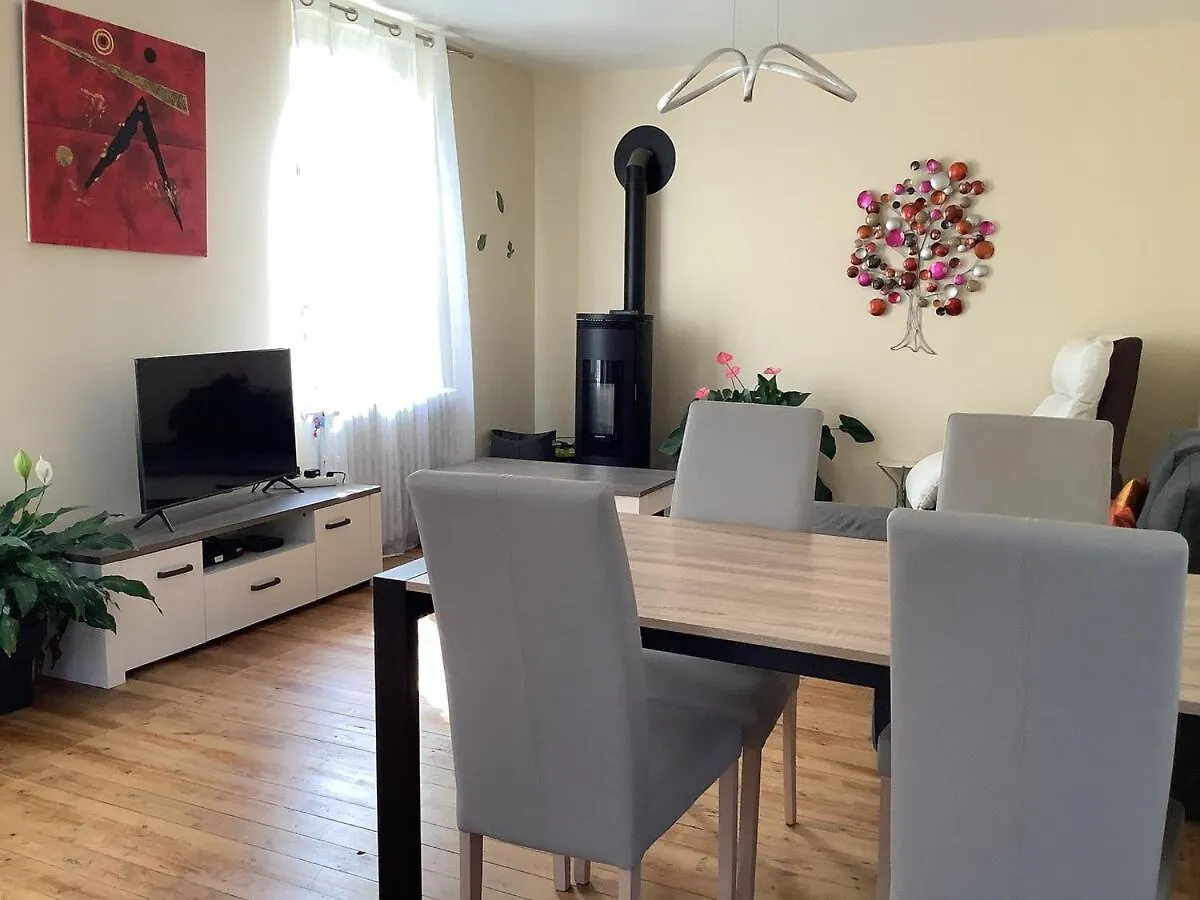 Casa de Férias Charmante Maison Situee A 150 M De La Plage Plérin